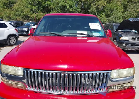 2002 Chevrolet Suburban 1500 Ls z USA, uszkodzony, nr VIN 3GNEC16Z32G261301